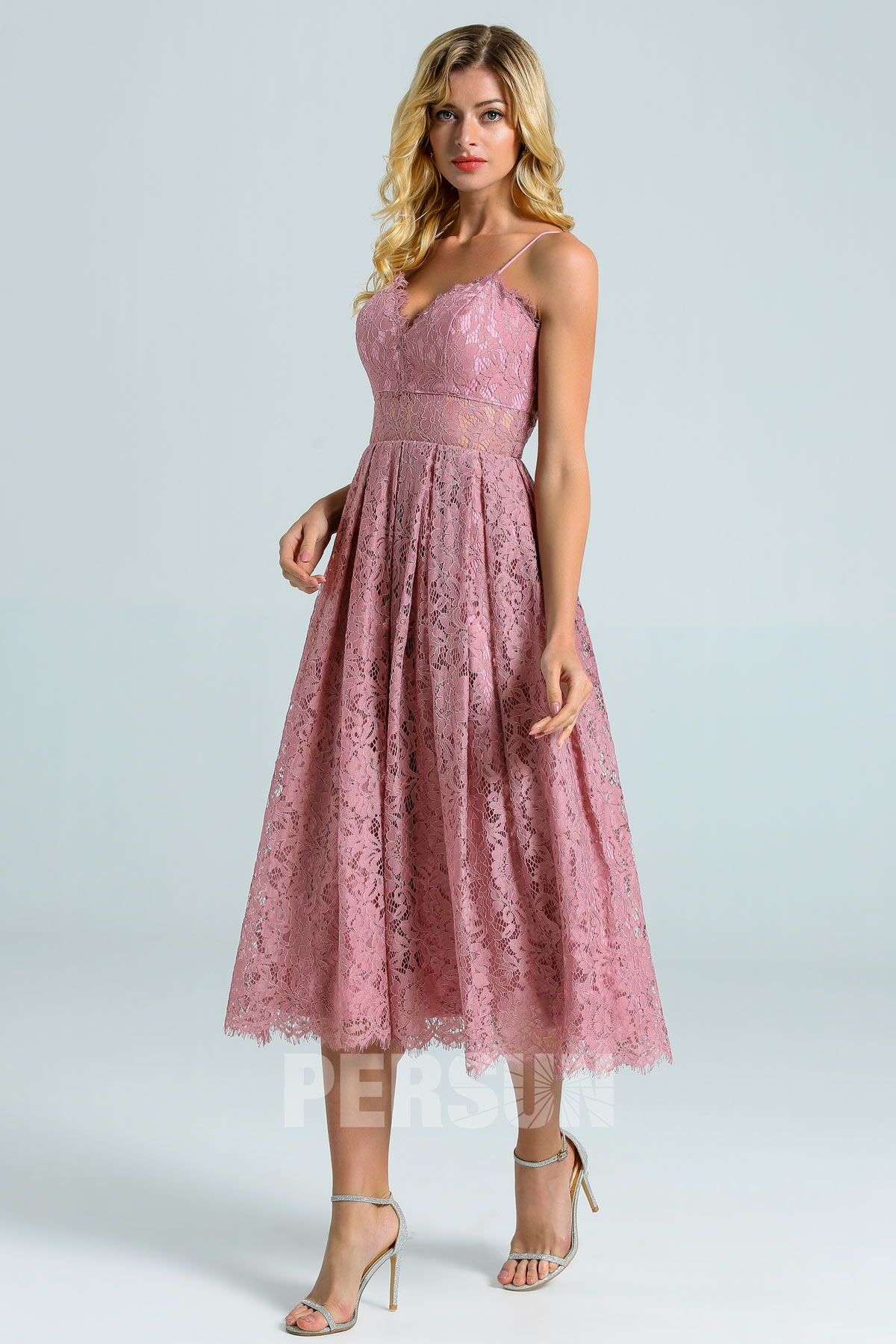 robe de cocktail midi rose en dentelle taille illusion avec bretelle fine