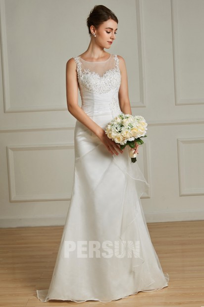 Robe de mariée trompette col illusion appliqué de dentelle & bijoux