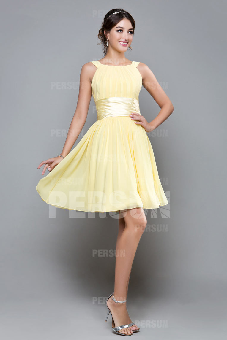 robe de cocktail courte jaune simple bustier plissé