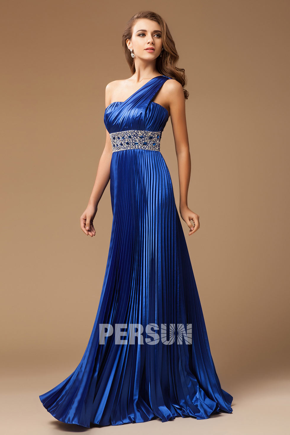 robe de cocktail longue bleu asymétrique plissé empire ornée de strass