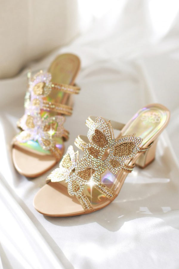 mules à talons doré embelli de strass