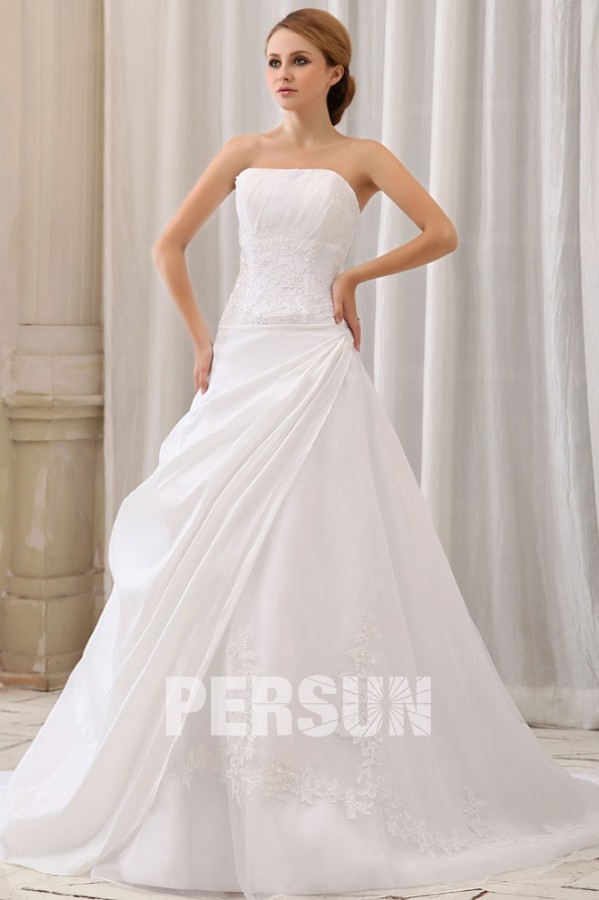 robe de mariée bustier droit en taffetas 
