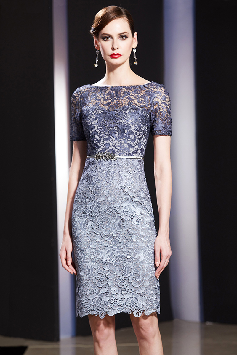 robe de cocktail courte moulante gris en dentelle avec manches courtes