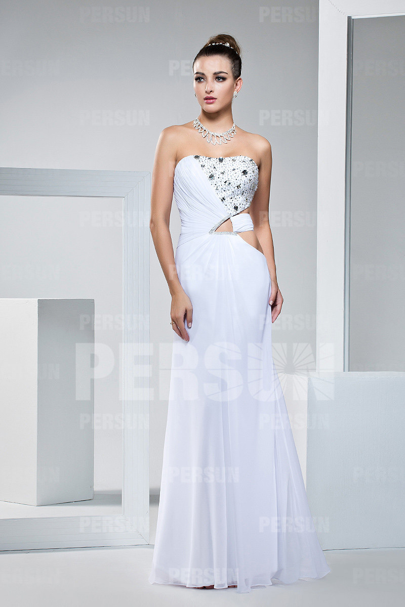 Robe de soirée blanche moulante bustier ornée de strass en mousseline