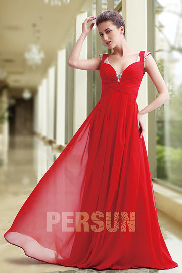Robe rouge longue V-décolleté