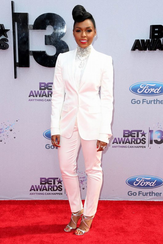 look masculin-féminin de Janelle Monae à la soirée des BET Awards