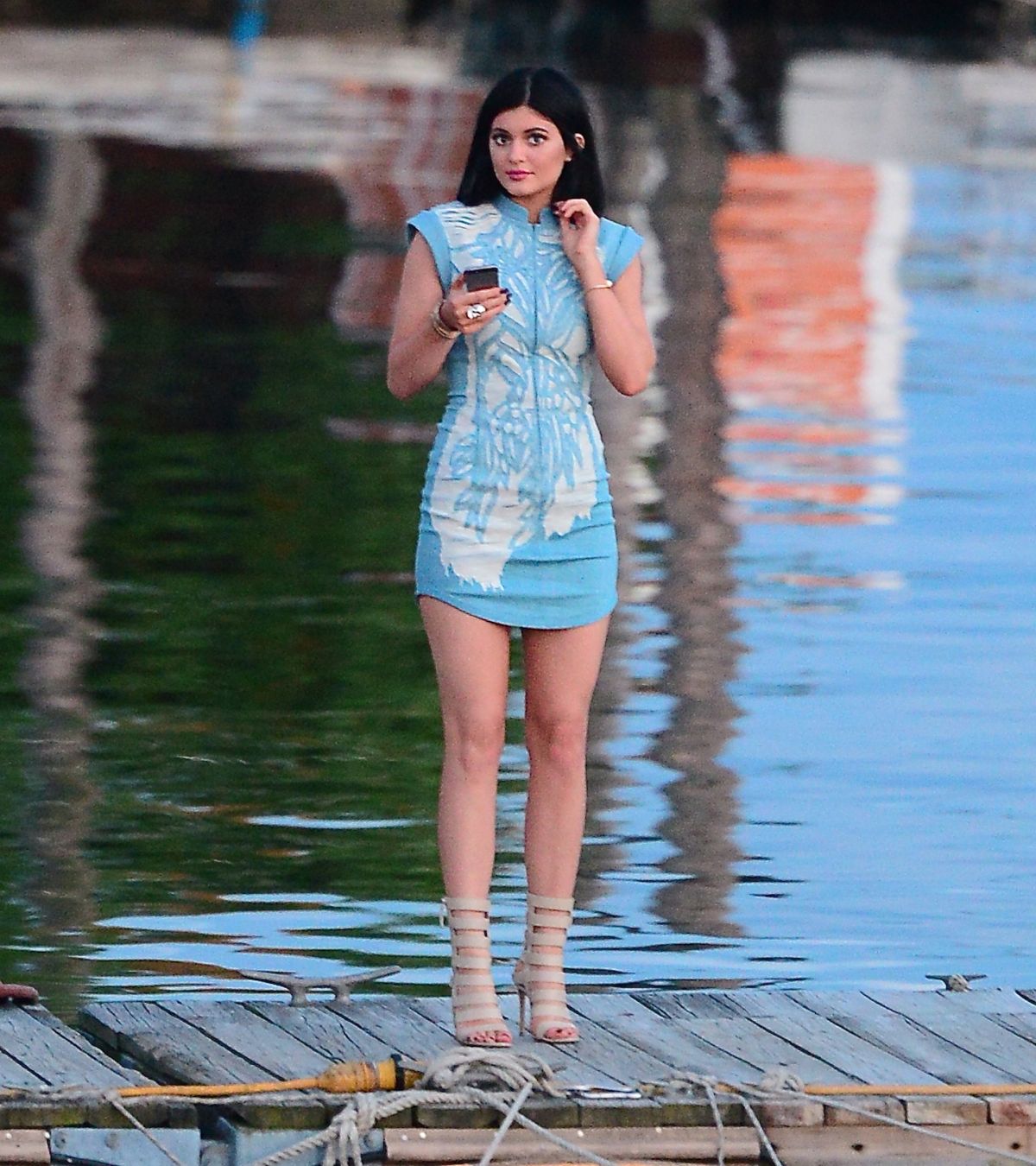 La robe bleue de Kylie Jenner à New York | Les robes cocktail