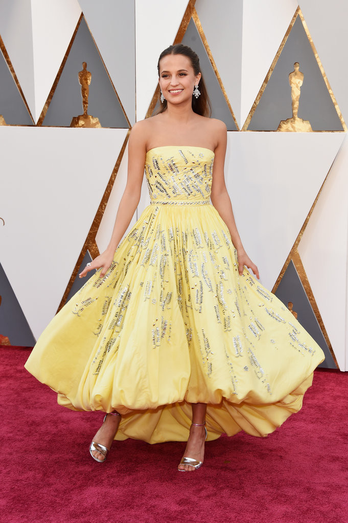 Alicia Vikander robe jaune bustier de princesse oscars 2016