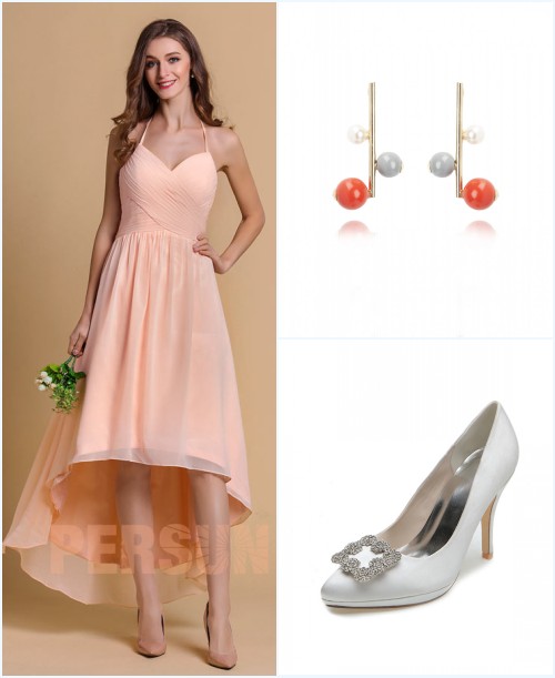 robe bascule nude, boucles d'oreilles et escarpins