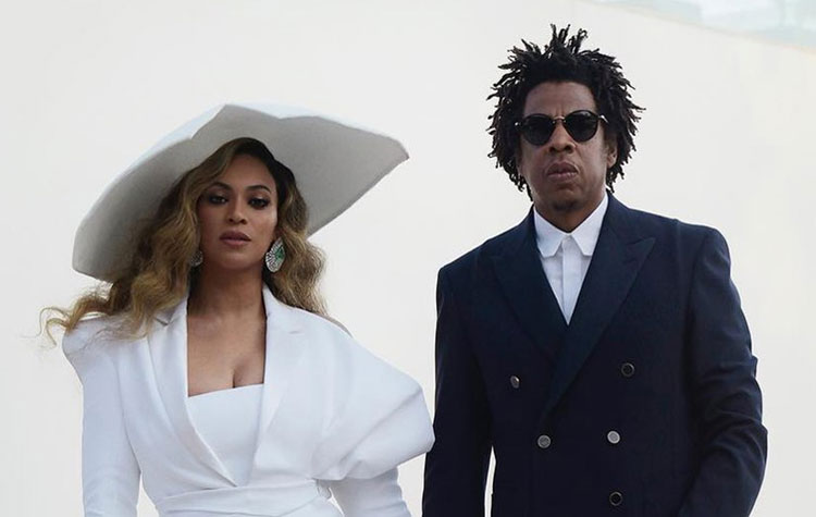 Beyoncé et Jay Z ultra glamour pour recevoir leurs prix aux NAACP Image Awards