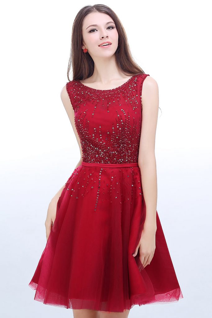 robe de cocktail rouge courte embelli de sequins