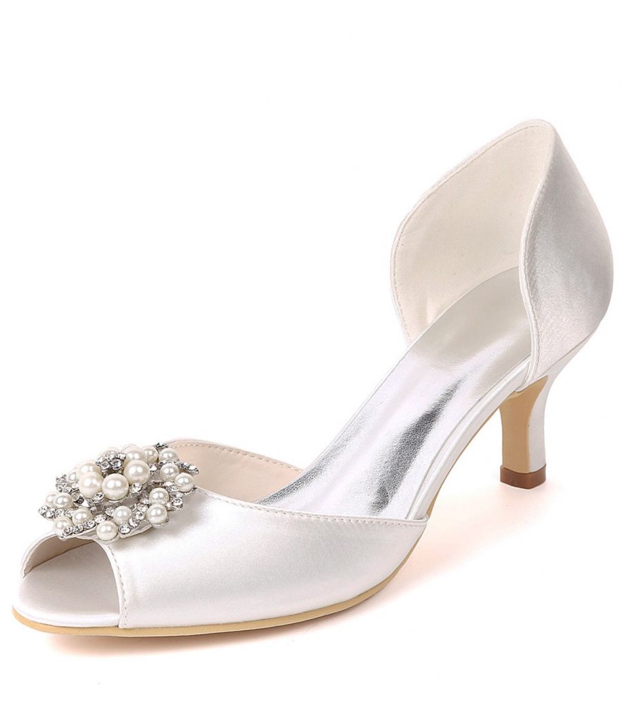 chaussure de mariée blanc bout ouvert embelli de strass à talon bas