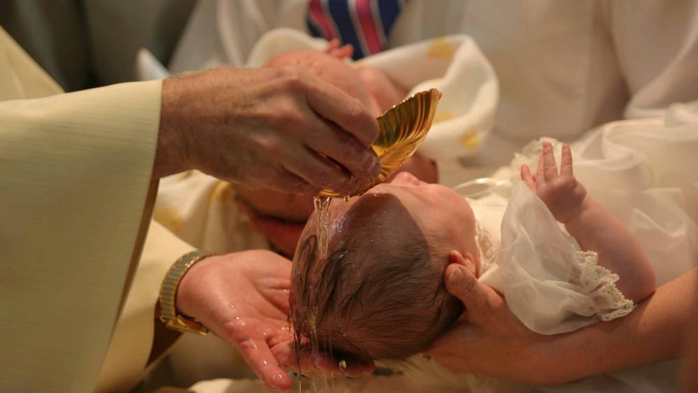 cérémonie de baptême religieux