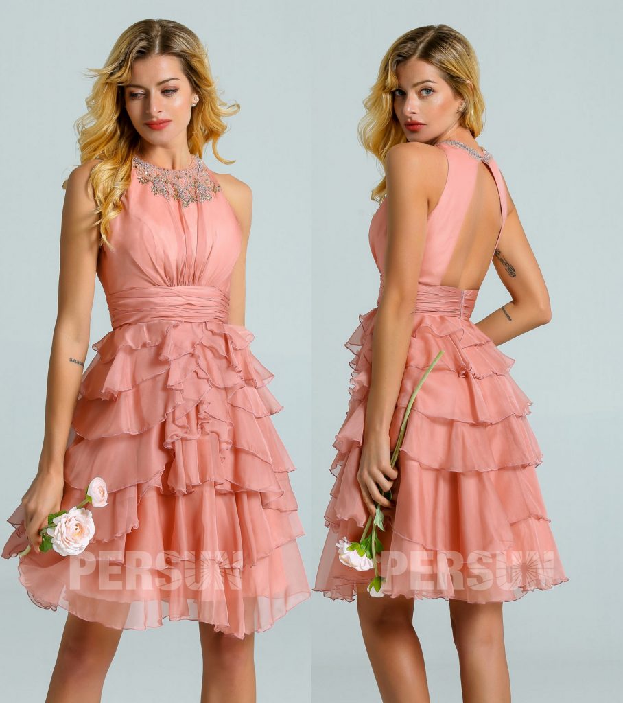 Robe de cocktail rose saumon embellie de strass à volants